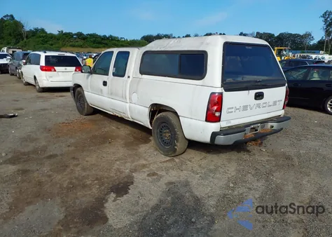 2005 Chevrolet Silverado 1500 Work Truck z USA, uszkodzony, nr VIN 2GCEC19T151363449